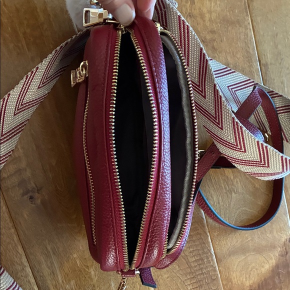 Pom Pom London Wine Crossbody Bag - Picture 7 of 13